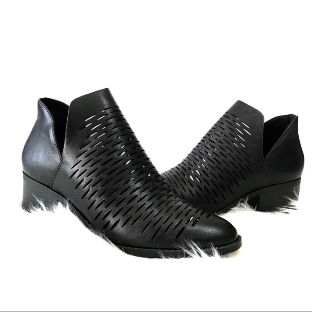 black laser cut pointed toe ankle bootie - Picture 3 of 5